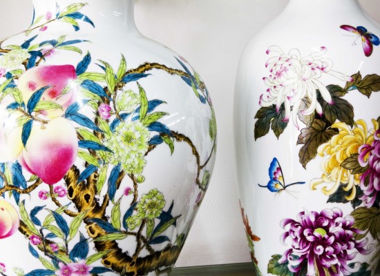 Čínské vázy z porcelánu