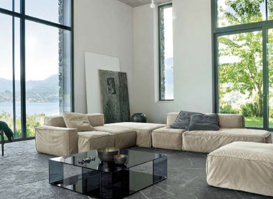 Italský obývací pokoj s neskutečným výhledem
