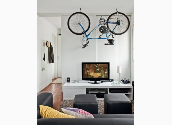 Kam uložit kolo v malém bytě?