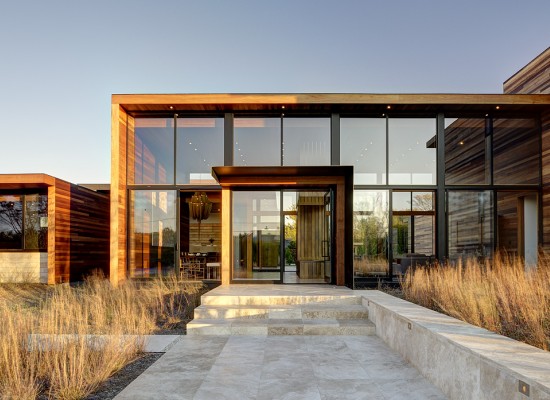 Luxusní rezidence ze skla, dřeva a mramoru
