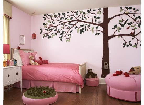 Pokoj pro holčičky s pohádkovým stromem