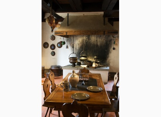Venkovská kuchyně s jídelnou ve dřevě 