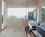 interiery/italska-koupelna-kombinuje-minimalismus-s-eleganci