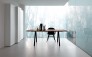 interiery/minimalisticka-pracovna-s-prosklenou-fasadou