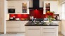 interiery/cervene-pozadi-v-moderni-kuchyni
