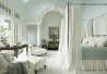 Luxusní bílá antik ložnice 