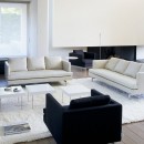 Italský obývací pokoj v černobílé 